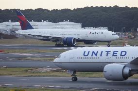 United Airlines logo